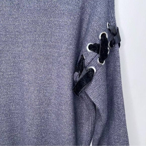 Molly Bracken Grey Crew Neck Sweater Size XS/S - Picture 4 of 9